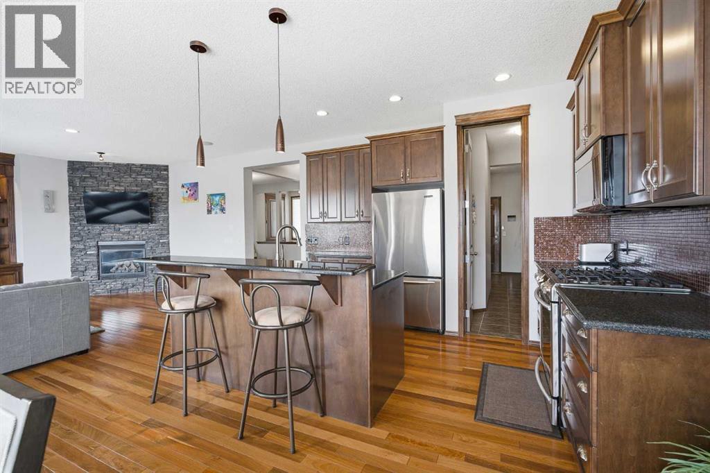 126 Pantego Way NW, Calgary, Alberta  T3K 0K6 - Photo 6 - A2298884