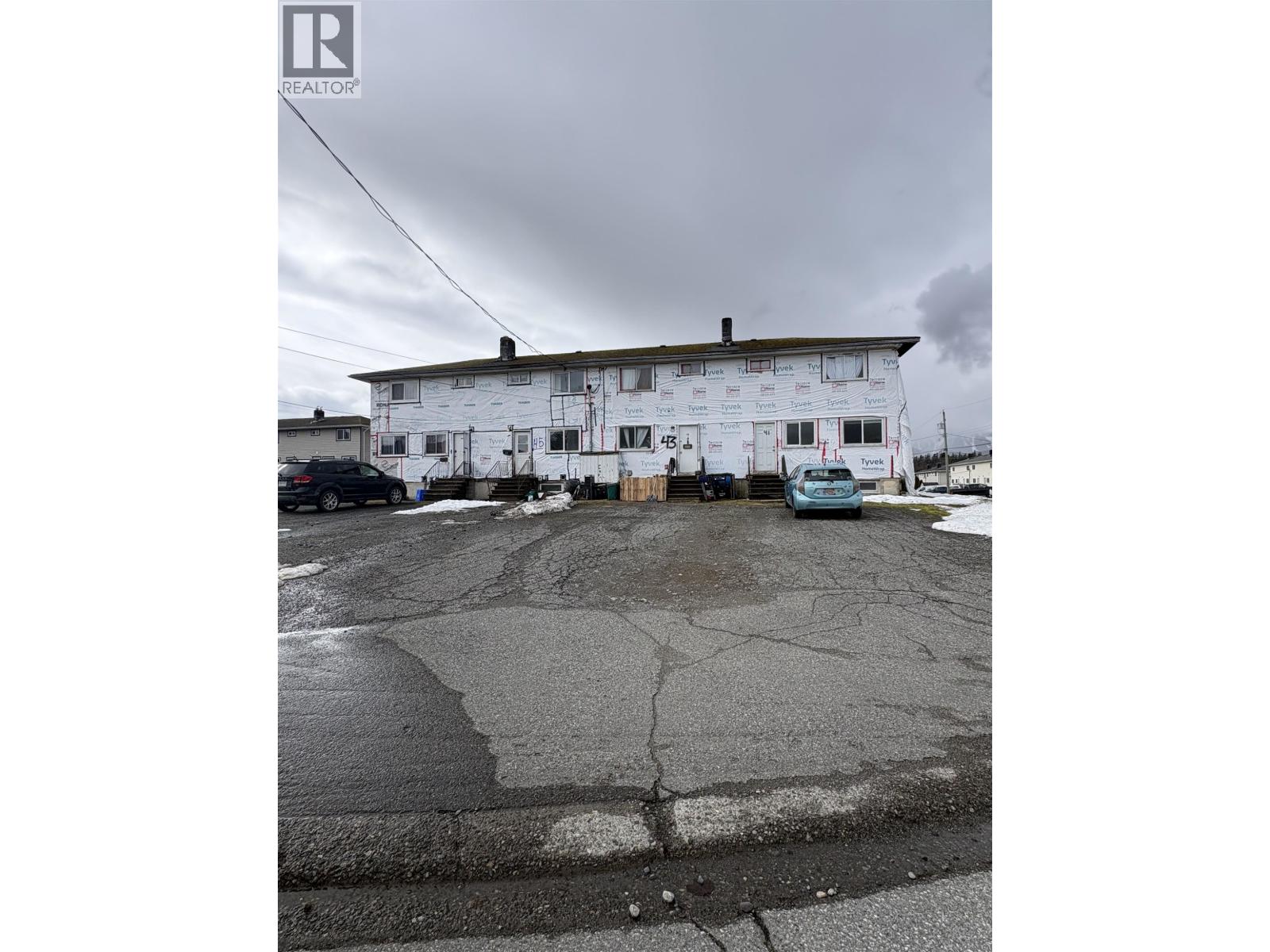 41-47 Wedeene Street, Kitimat, British Columbia  V8C 1W3 - Photo 1 - R3105691