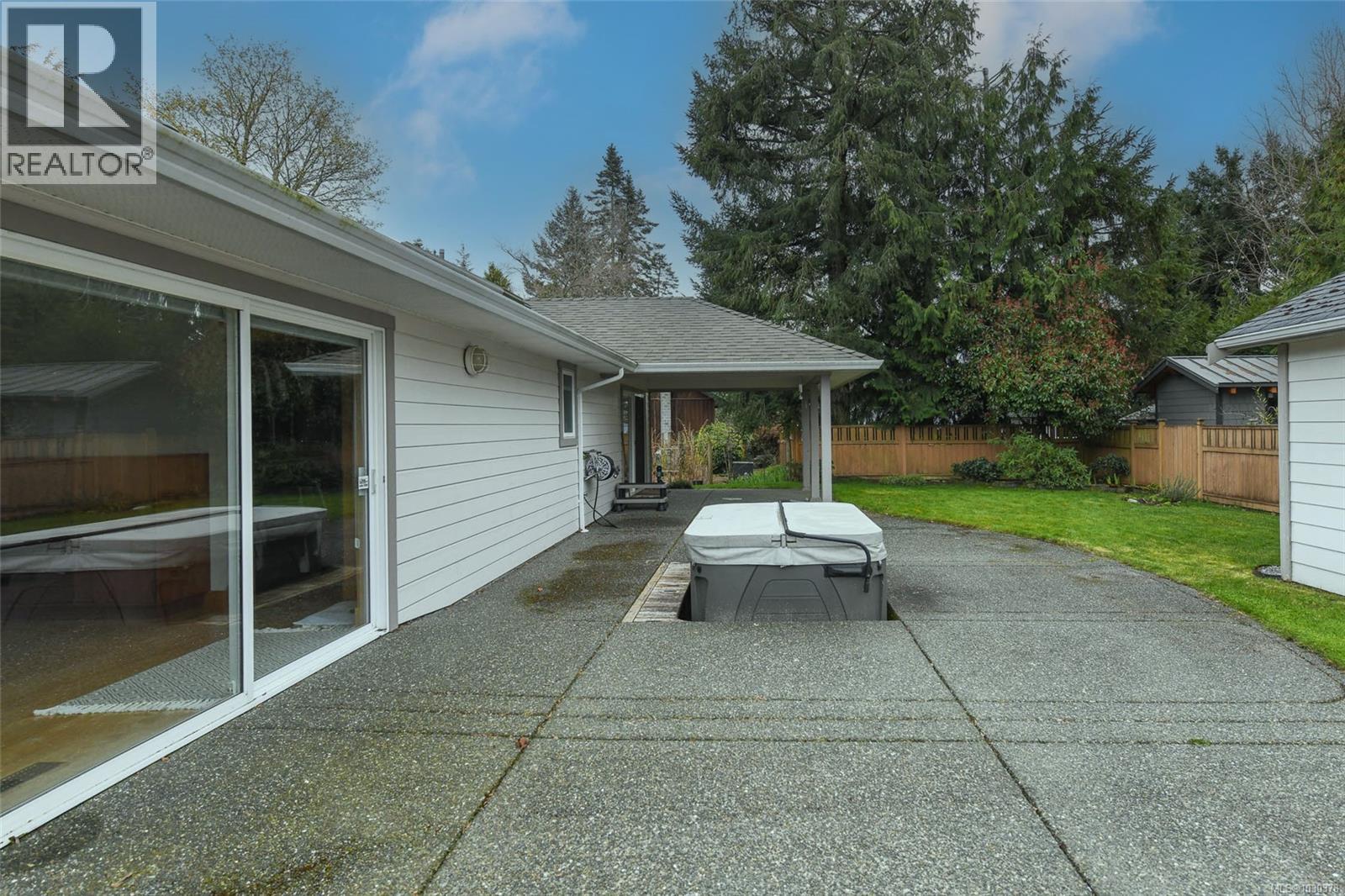 555 Haida St, Comox, British Columbia V9M 4A7 - Photo 21 - 1030378