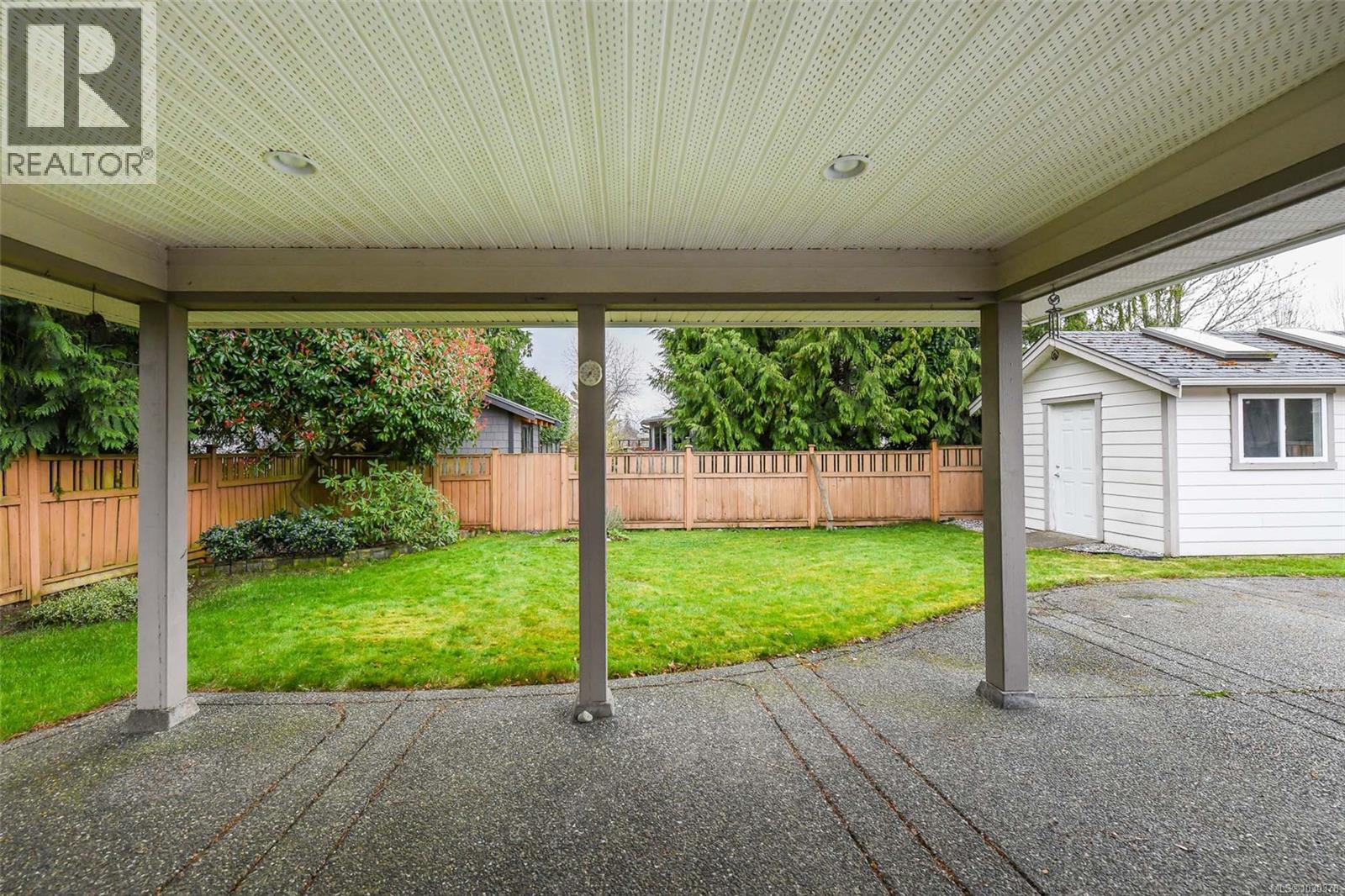 555 Haida St, Comox, British Columbia V9M 4A7 - Photo 16 - 1030378