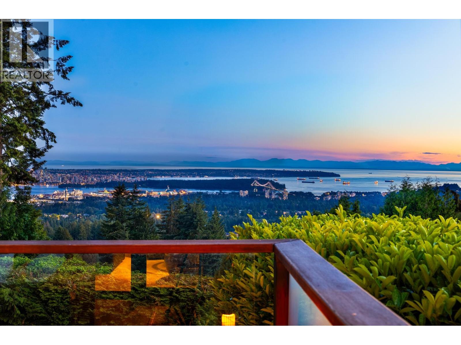 187 Rondoval Crescent, North Vancouver, British Columbia  V7N 2W6 - Photo 35 - R3106414