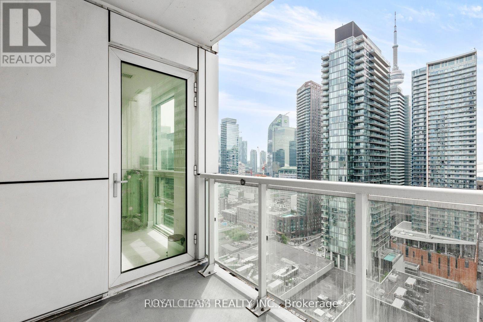 2408 - 318 Richmond Street W, Toronto, Ontario  M5V 0B4 - Photo 14 - C12956208