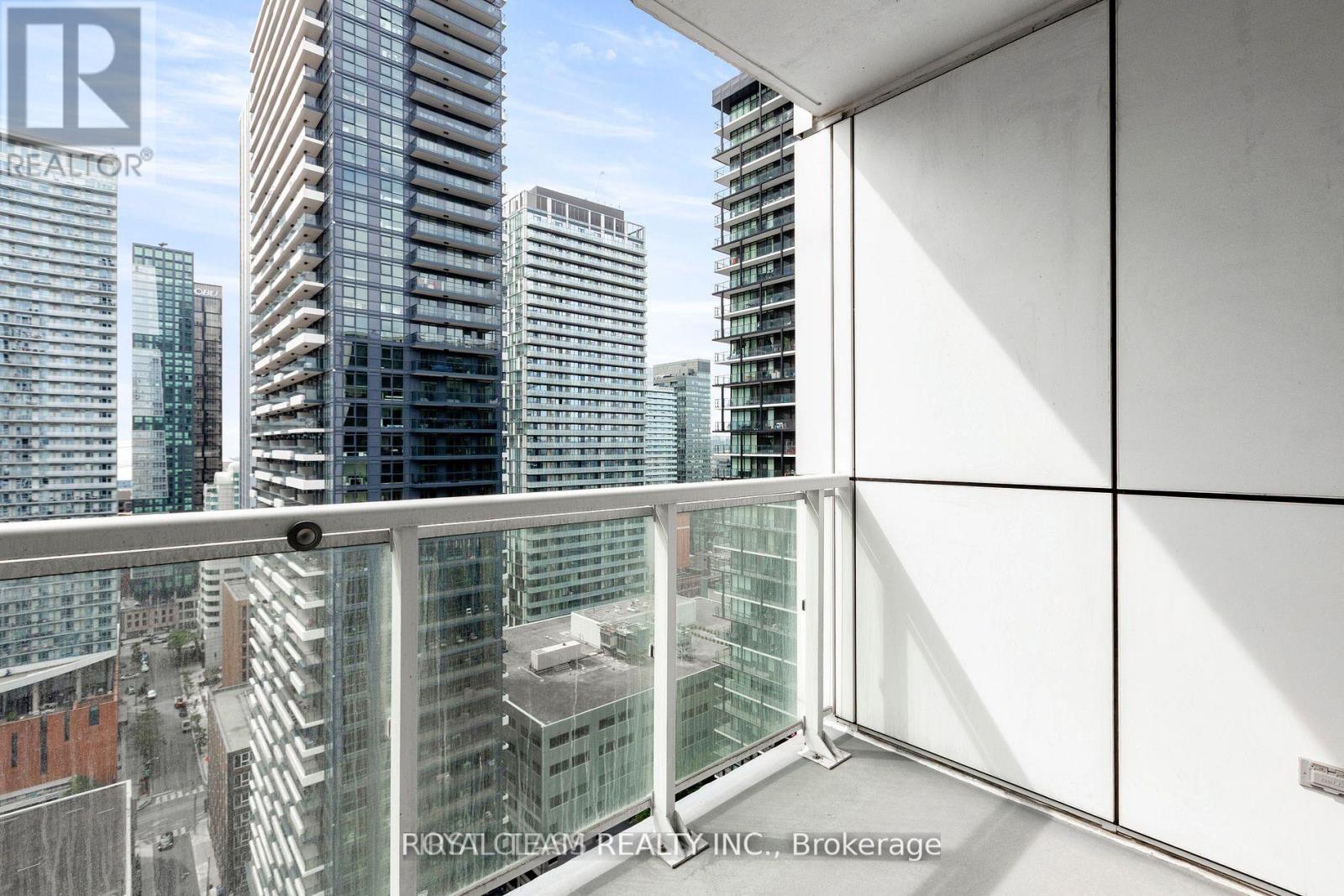 2408 - 318 Richmond Street W, Toronto, Ontario  M5V 0B4 - Photo 16 - C12956208