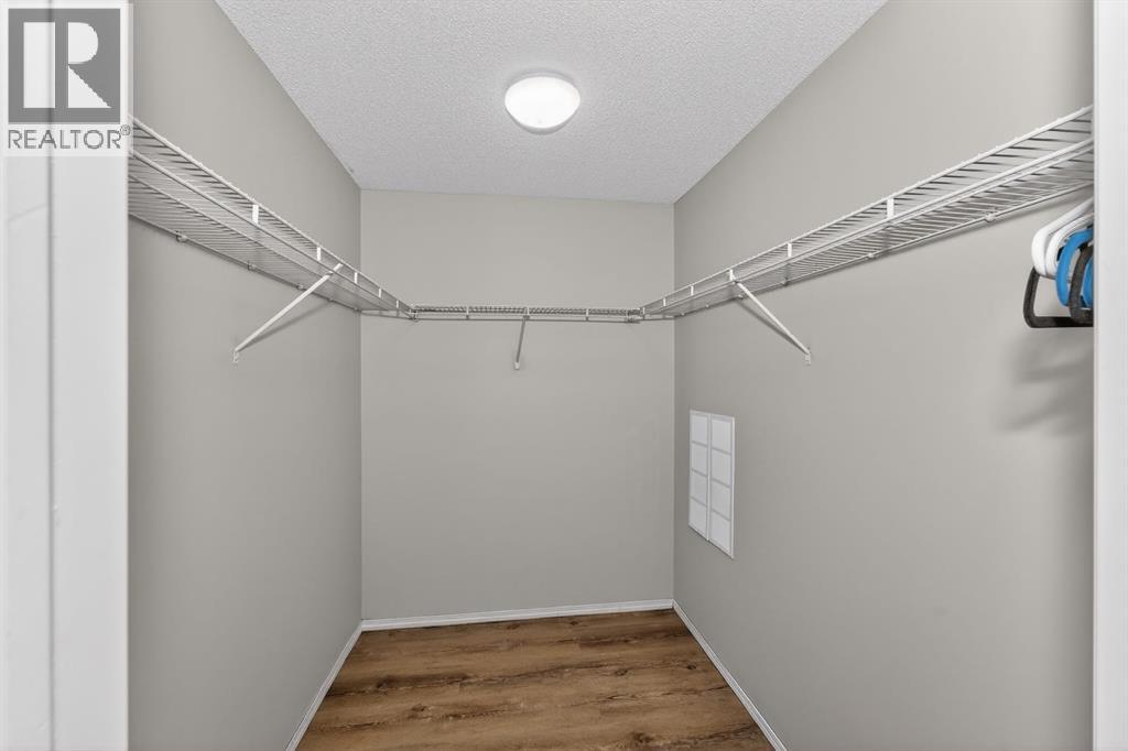 42 Royal Elm Drive NW, Calgary, Alberta  T3G 5P7 - Photo 17 - A2298552