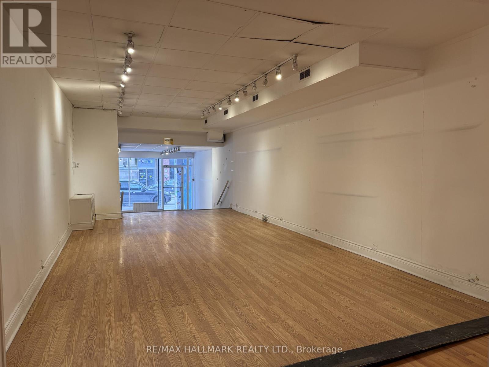 768 Queen Street E, Toronto, Ontario  M4M 1H4 - Photo 10 - E12956222