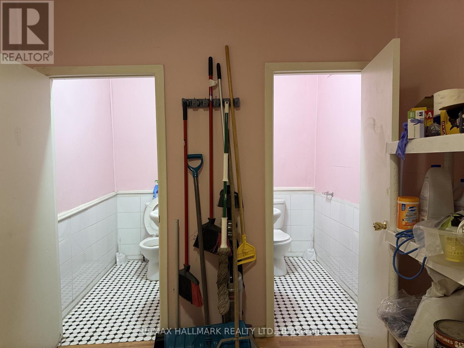 768 Queen Street E, Toronto, Ontario  M4M 1H4 - Photo 11 - E12956222