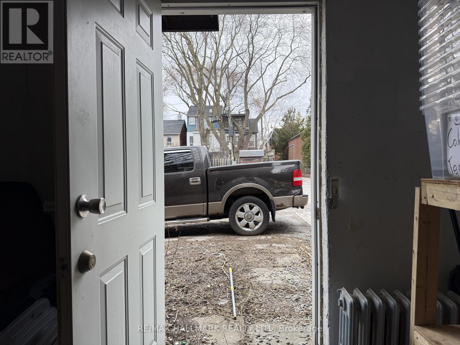 768 Queen Street E, Toronto, Ontario  M4M 1H4 - Photo 18 - E12956222