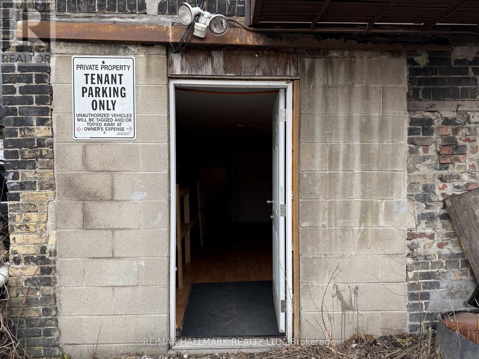 768 Queen Street E, Toronto, Ontario  M4M 1H4 - Photo 19 - E12956222