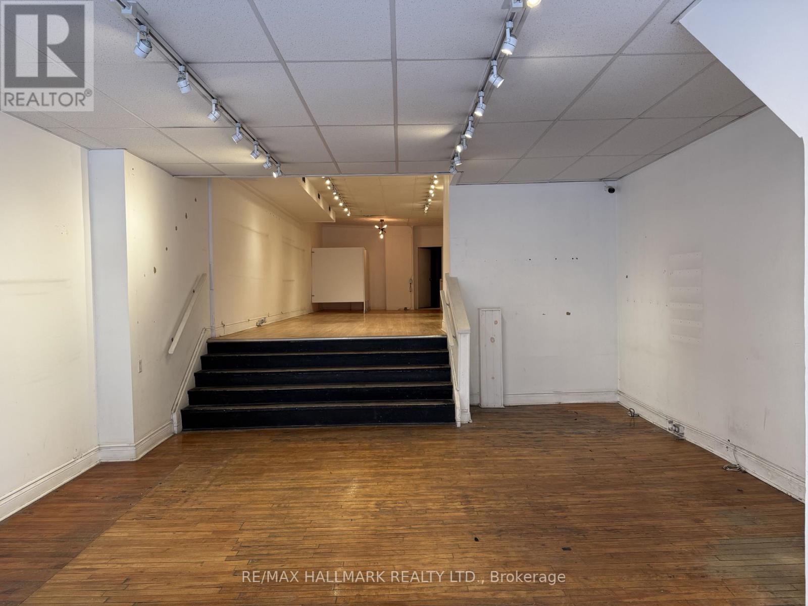 768 Queen Street E, Toronto, Ontario  M4M 1H4 - Photo 5 - E12956222