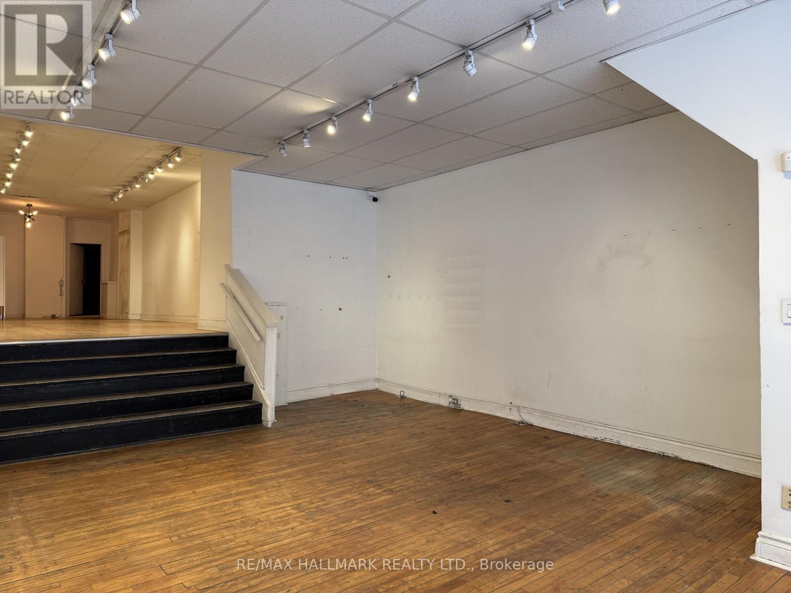 768 Queen Street E, Toronto, Ontario  M4M 1H4 - Photo 6 - E12956222