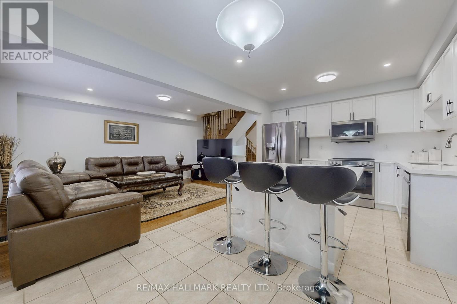 6 Blytheway Gate, Ajax, Ontario  L1T 0J5 - Photo 14 - E12956248