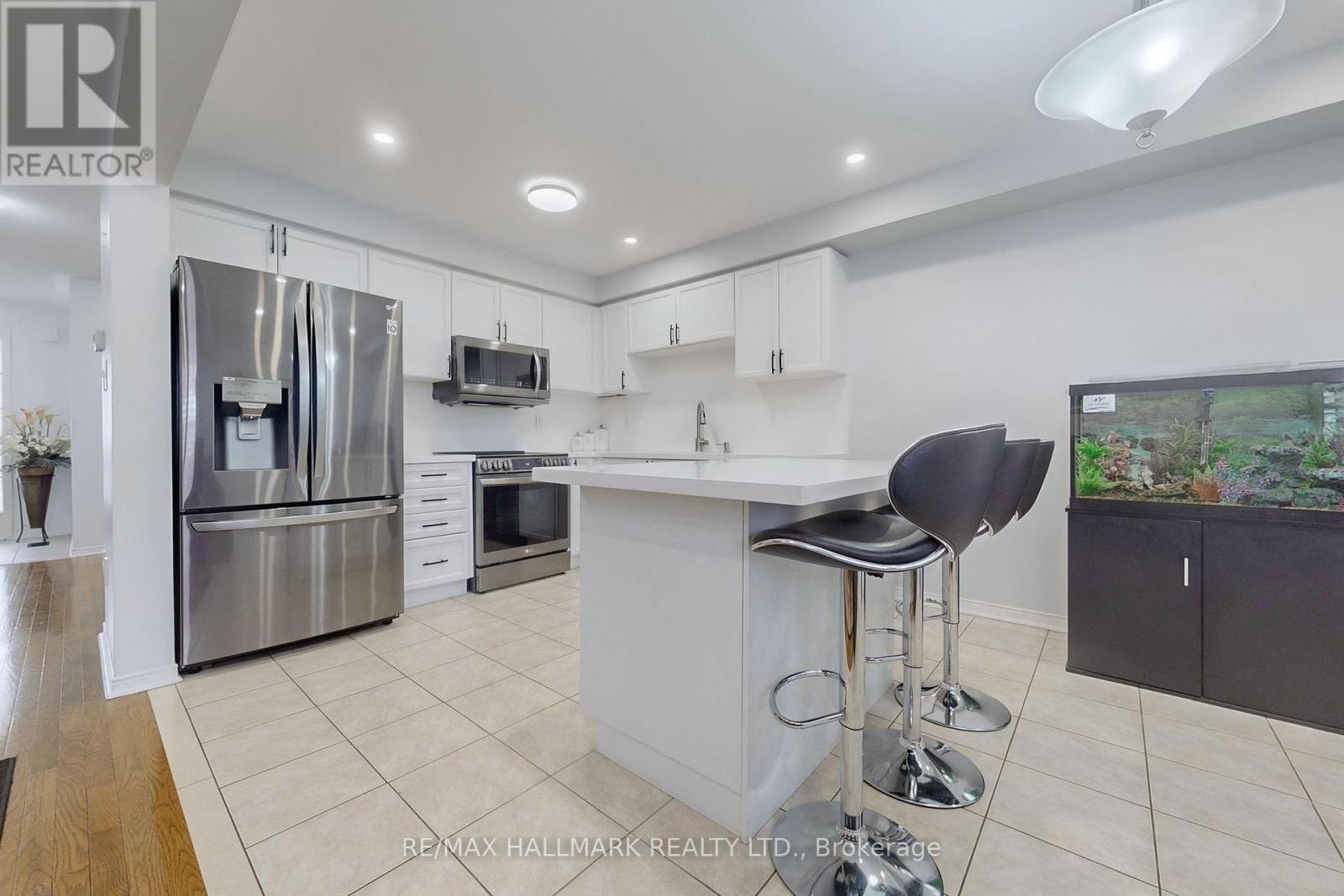 6 Blytheway Gate, Ajax, Ontario  L1T 0J5 - Photo 16 - E12956248