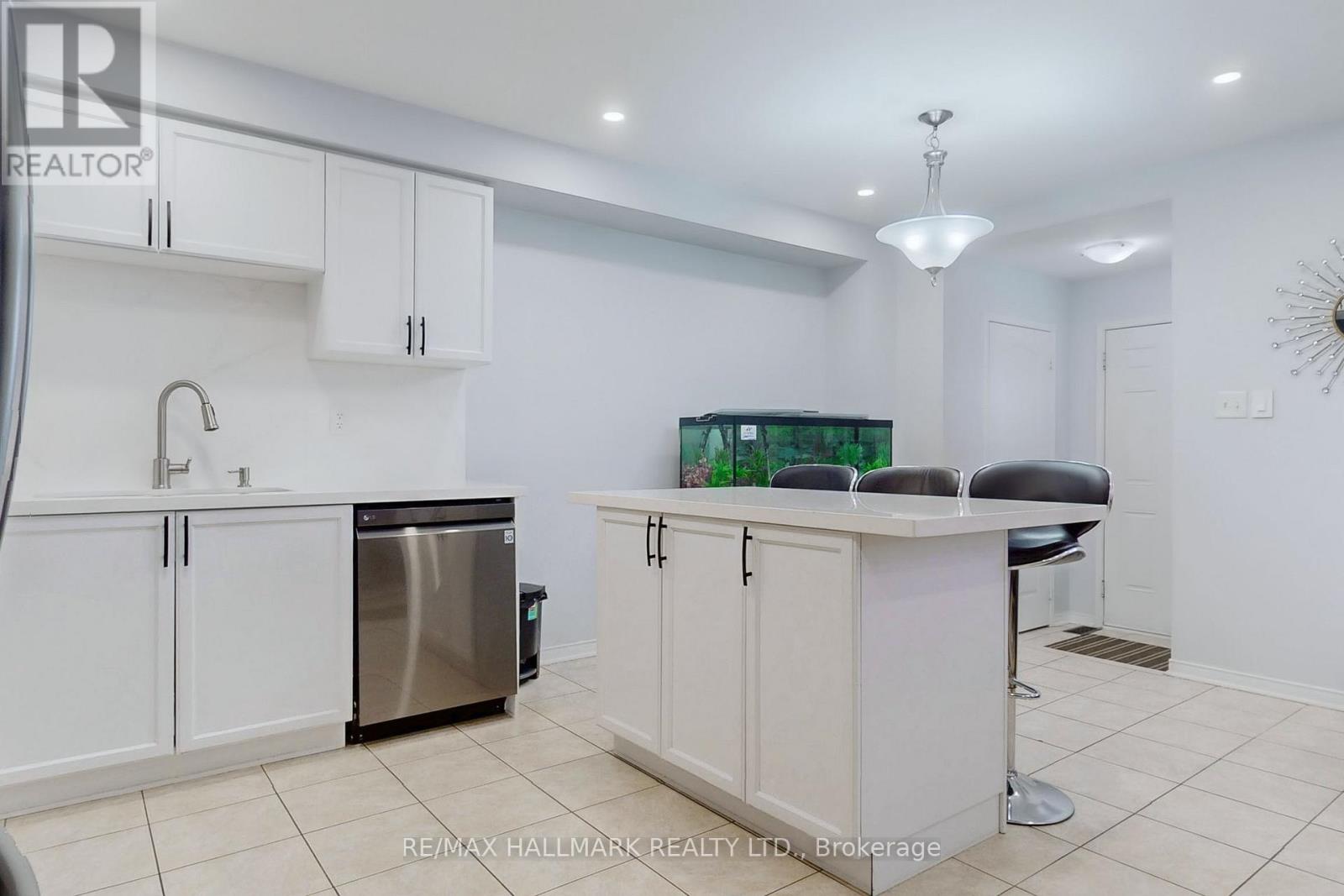 6 Blytheway Gate, Ajax, Ontario  L1T 0J5 - Photo 17 - E12956248