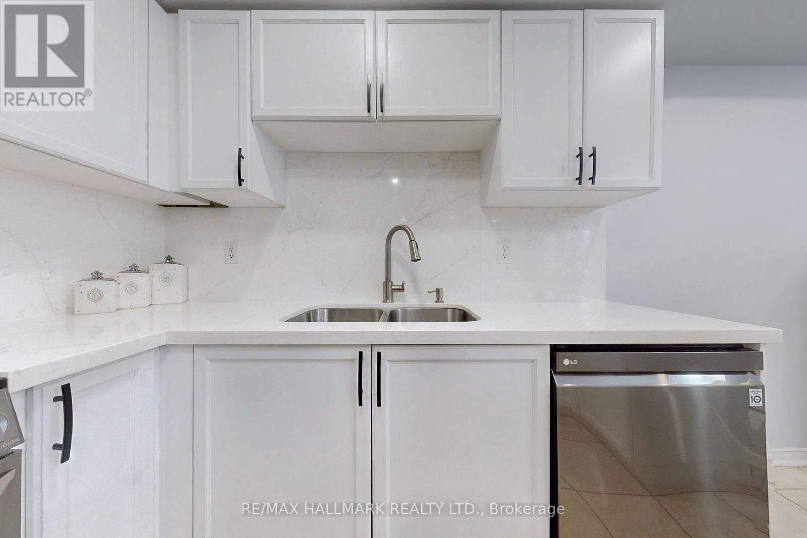 6 Blytheway Gate, Ajax, Ontario  L1T 0J5 - Photo 20 - E12956248