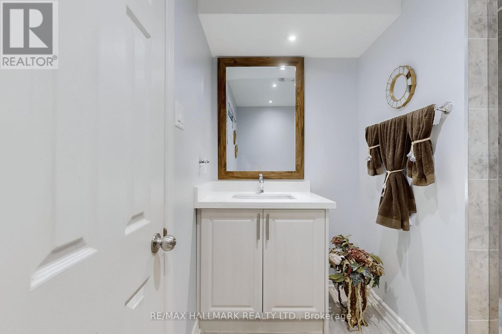 6 Blytheway Gate, Ajax, Ontario  L1T 0J5 - Photo 38 - E12956248