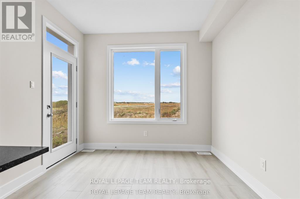 343 Cantering Drive, Ottawa, Ontario K0A 2Z0 - Photo 13 - X12956214