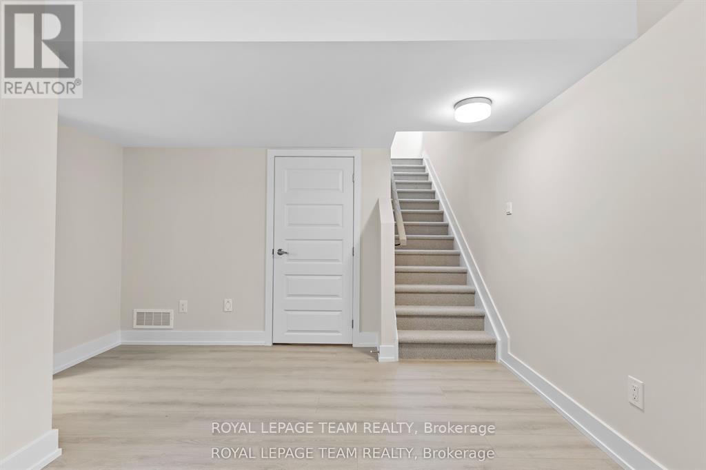 343 Cantering Drive, Ottawa, Ontario K0A 2Z0 - Photo 15 - X12956214