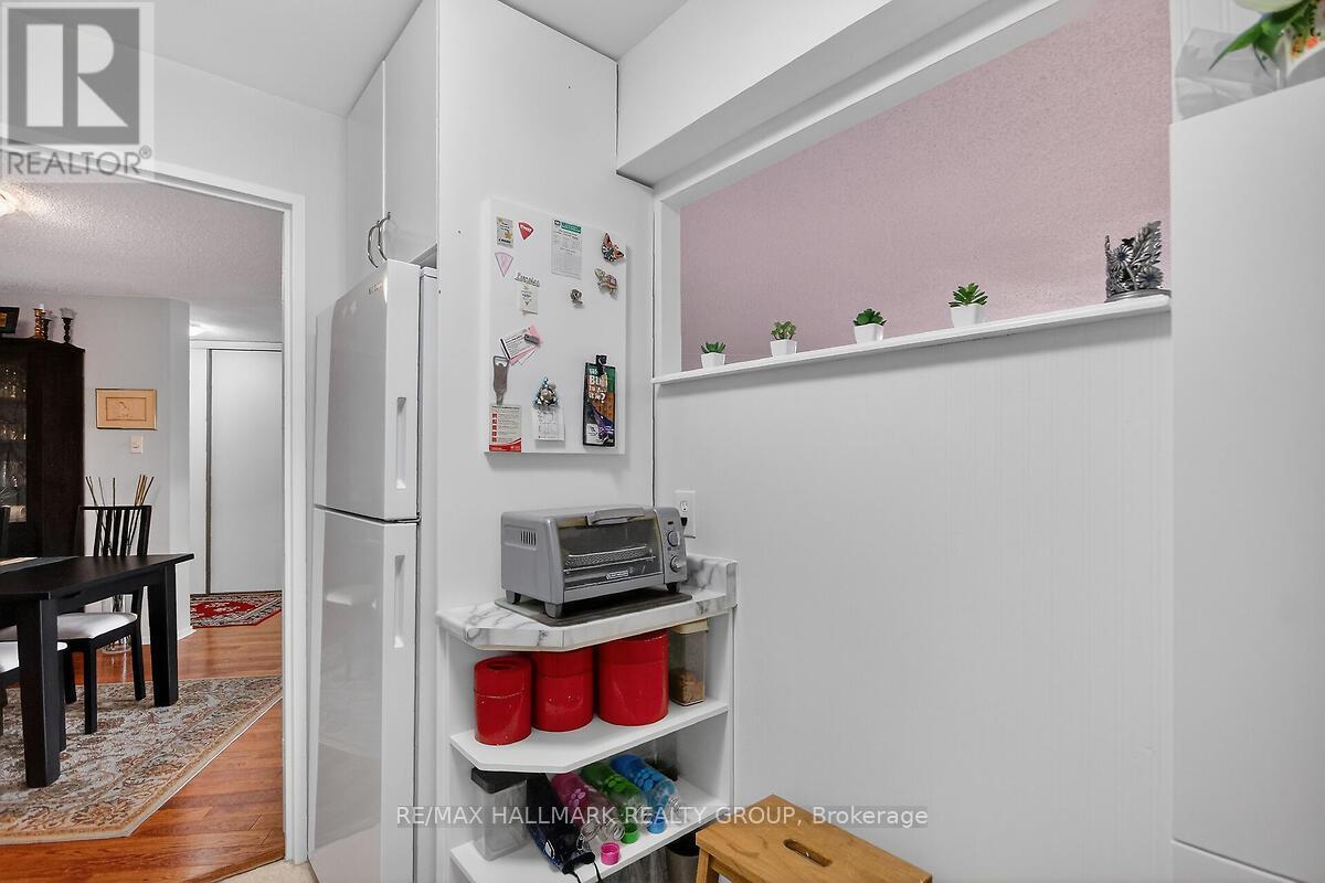 208 - 1081 Ambleside Drive, Ottawa, Ontario  K2B 8C8 - Photo 11 - X12956254