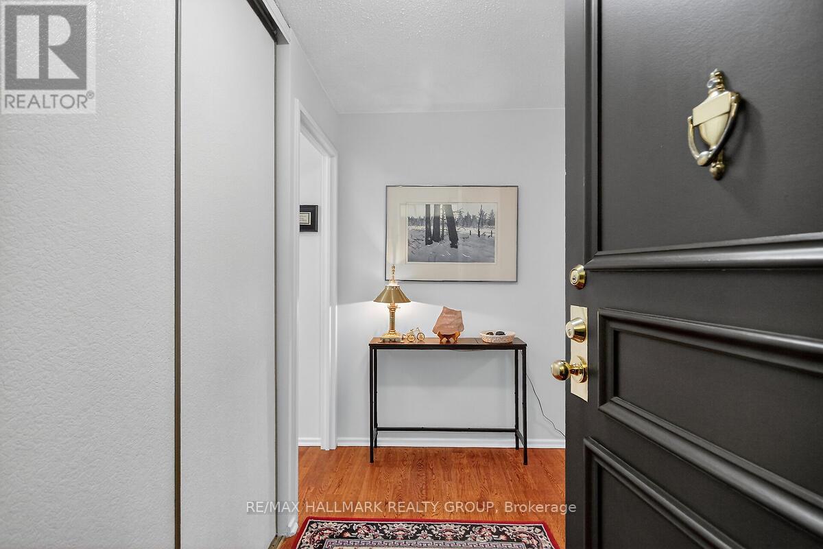 208 - 1081 Ambleside Drive, Ottawa, Ontario  K2B 8C8 - Photo 4 - X12956254