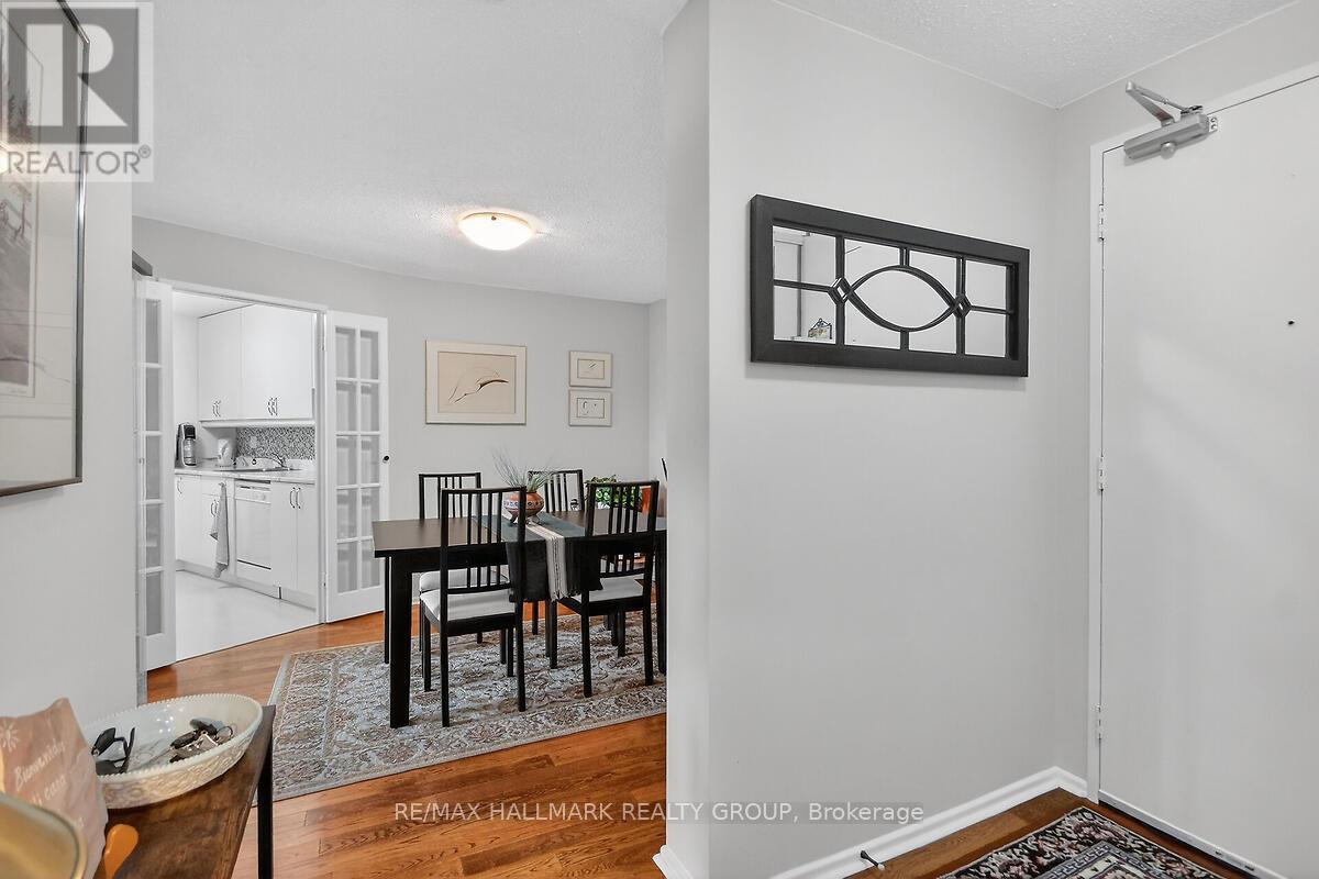 208 - 1081 Ambleside Drive, Ottawa, Ontario  K2B 8C8 - Photo 5 - X12956254