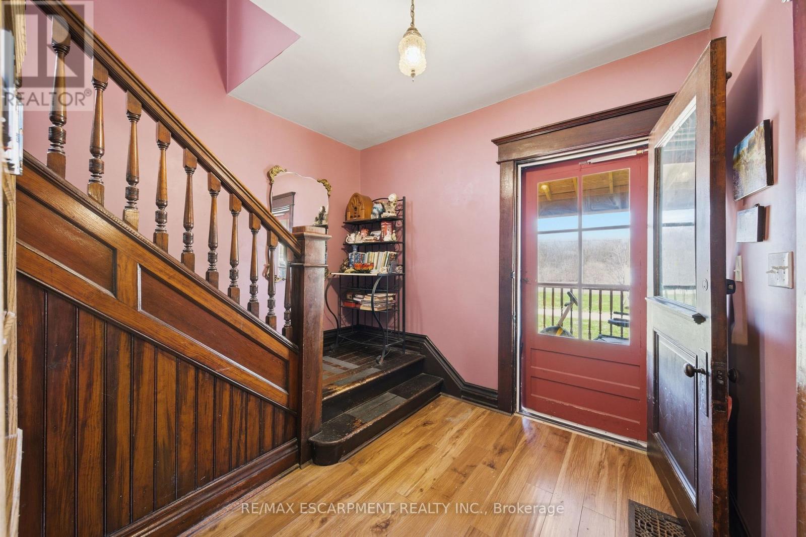 139 Willow Street, Brant, Ontario  N3L 2L4 - Photo 4 - X12955188