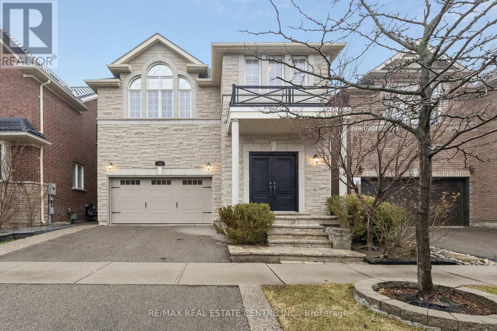 700 CALDWELL CRESCENT, Milton, Ontario