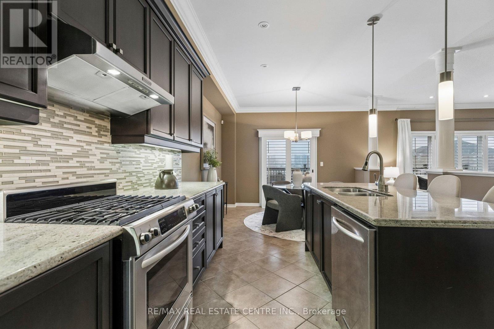 700 Caldwell Crescent, Milton, Ontario  L9T 0H6 - Photo 12 - W12956200