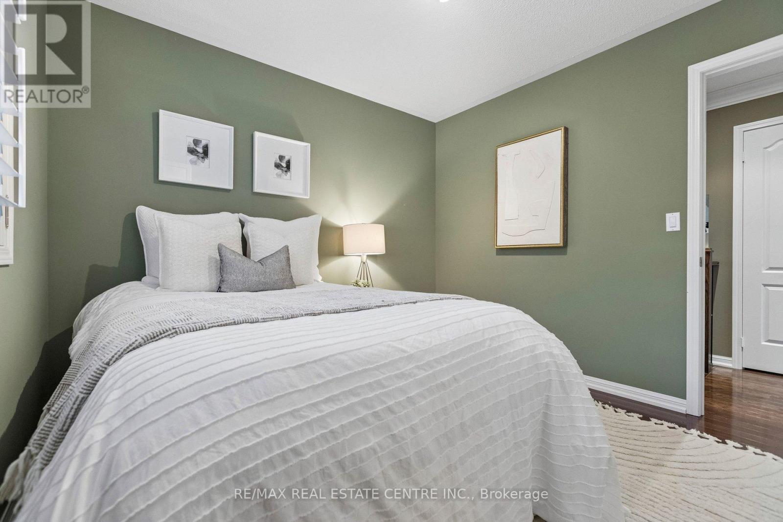 700 Caldwell Crescent, Milton, Ontario  L9T 0H6 - Photo 33 - W12956200