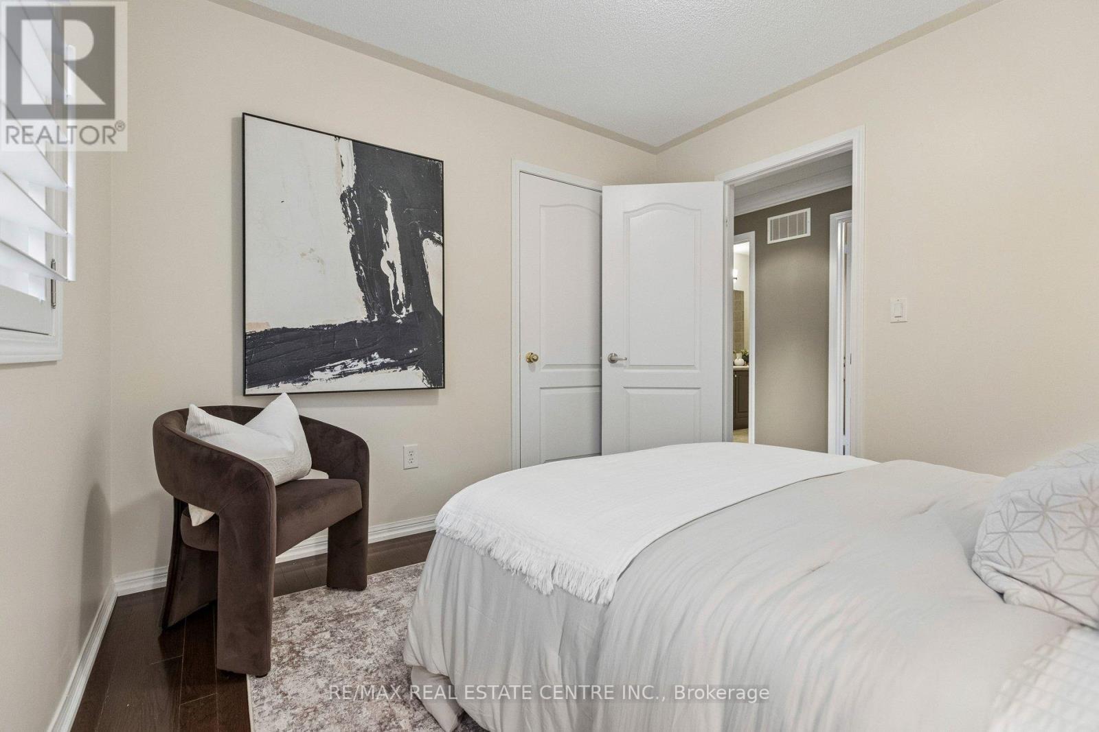 700 Caldwell Crescent, Milton, Ontario  L9T 0H6 - Photo 35 - W12956200