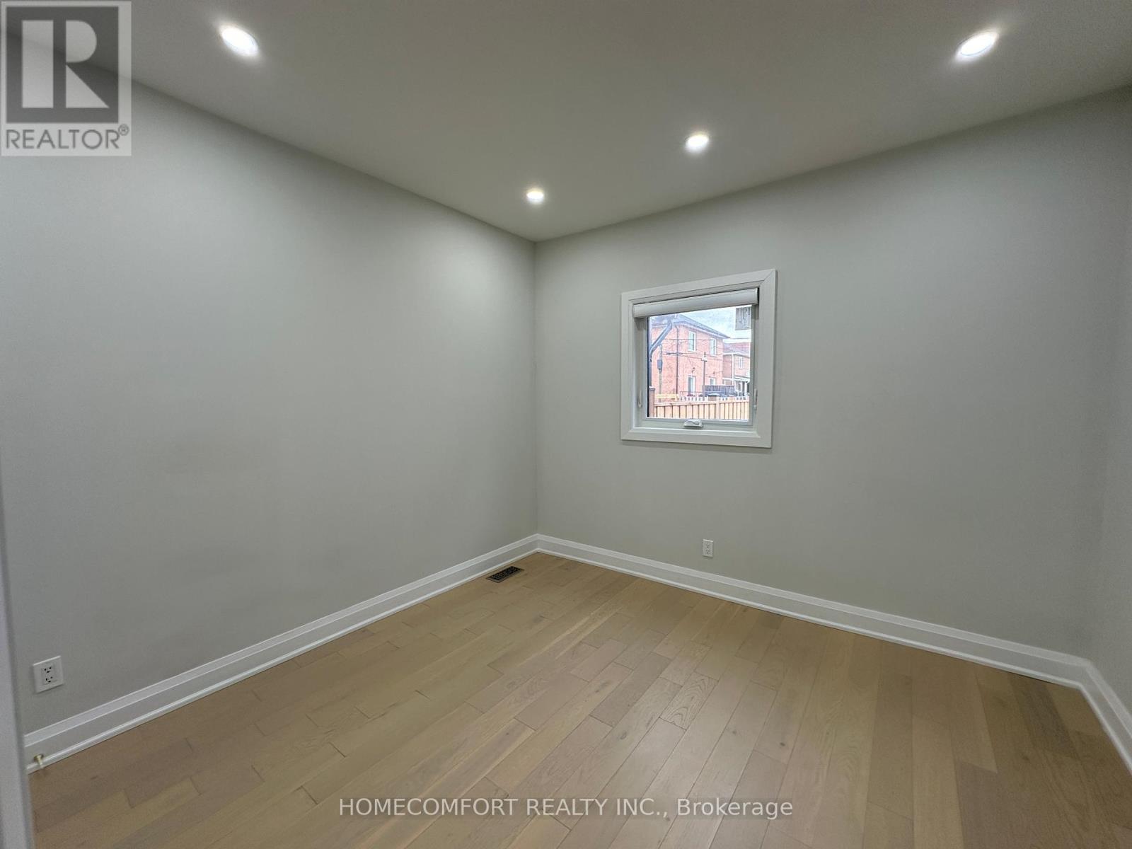 Main Floor - 211 Osler Street, Toronto, Ontario  M6N 2Z2 - Photo 15 - W12956210