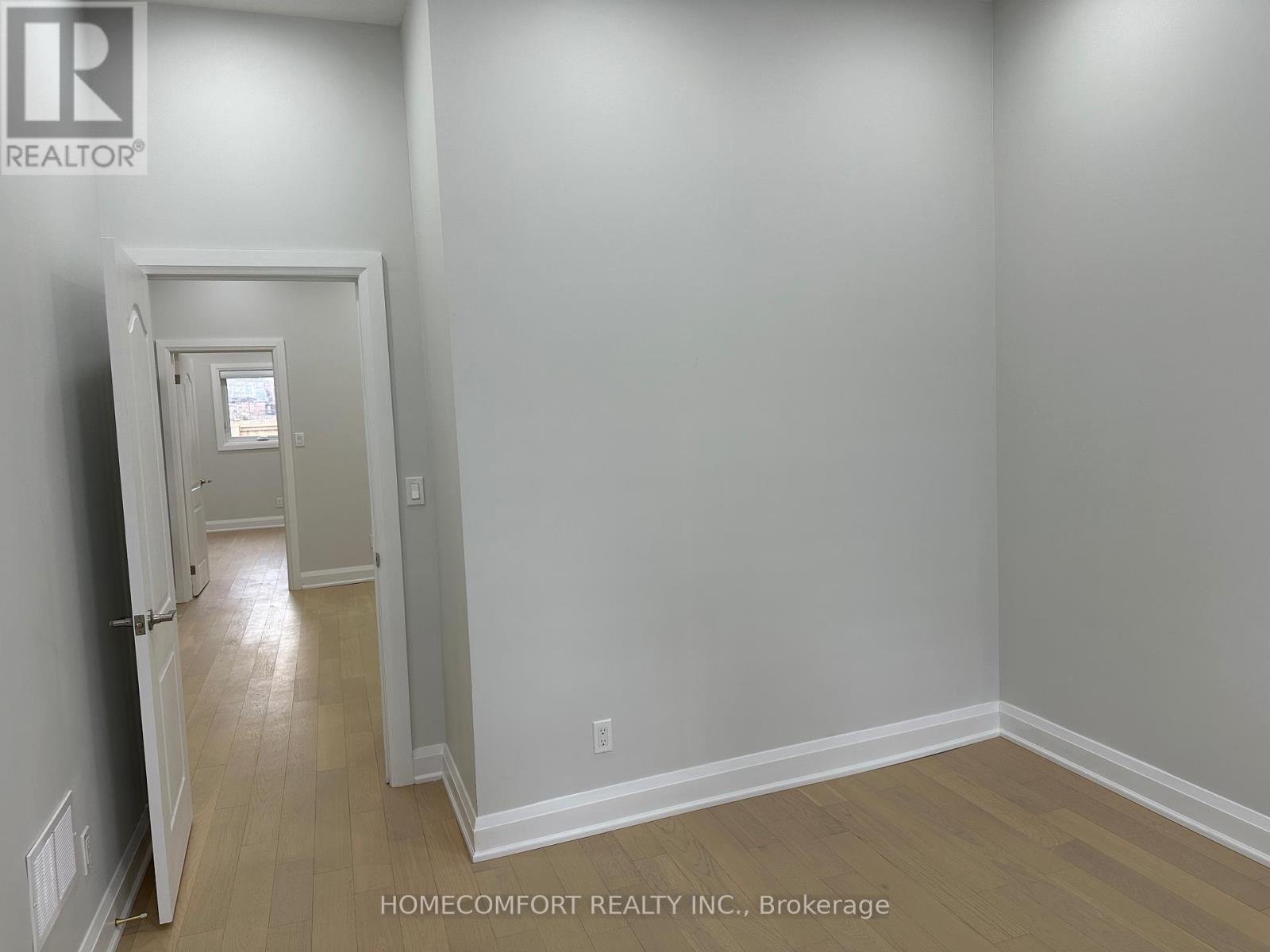 Main Floor - 211 Osler Street, Toronto, Ontario  M6N 2Z2 - Photo 20 - W12956210