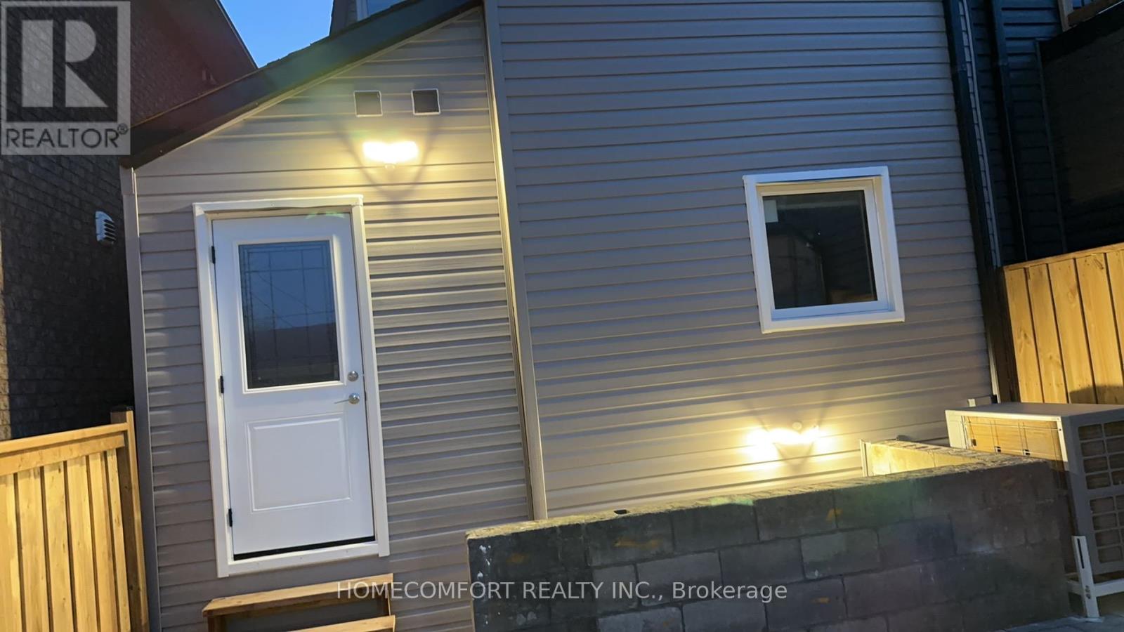 Main Floor - 211 Osler Street, Toronto, Ontario  M6N 2Z2 - Photo 21 - W12956210