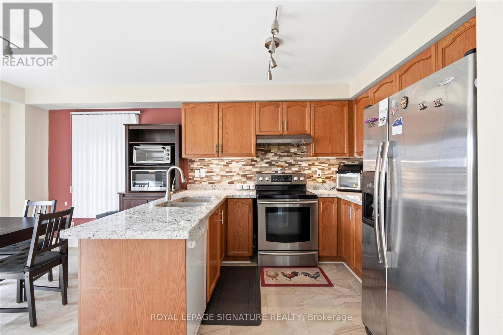 85 Vivians Crescent, Brampton, Ontario  L6Y 4V2 - Photo 9 - W12956228