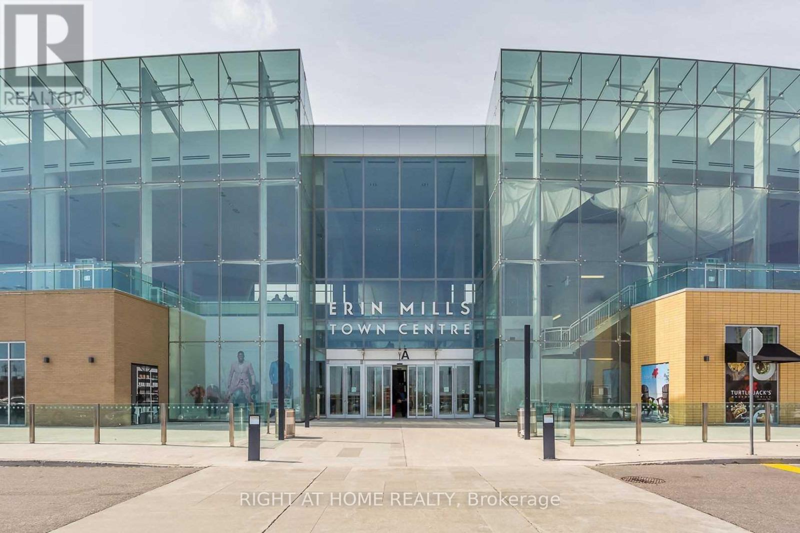 1901 - 2520 Eglinton Avenue W, Mississauga, Ontario  L5M 0Y4 - Photo 29 - W12956250