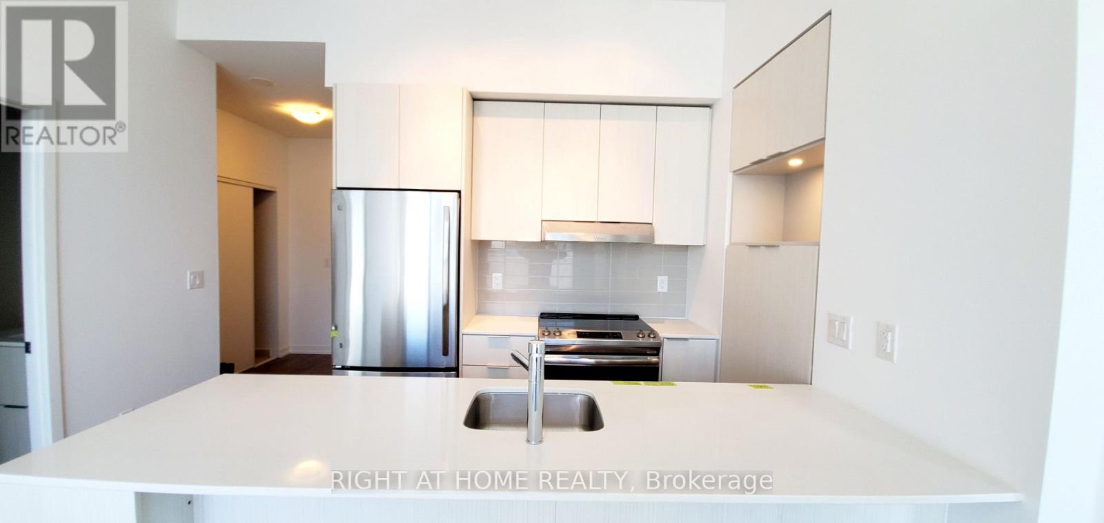 1901 - 2520 Eglinton Avenue W, Mississauga, Ontario  L5M 0Y4 - Photo 33 - W12956250