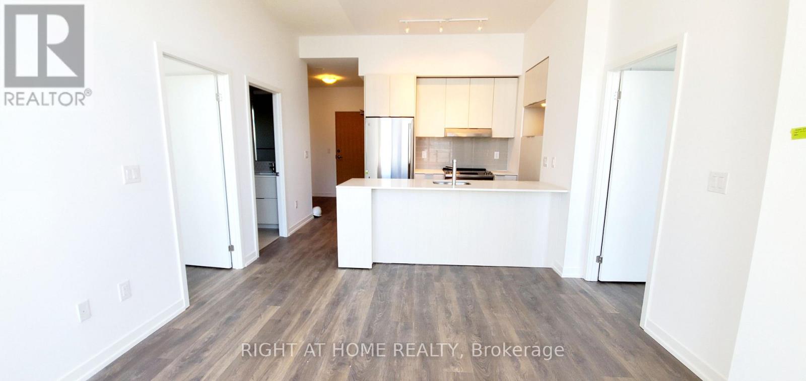 1901 - 2520 Eglinton Avenue W, Mississauga, Ontario  L5M 0Y4 - Photo 39 - W12956250