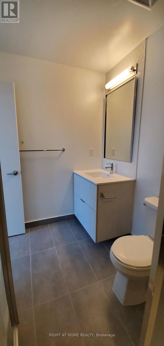 1901 - 2520 Eglinton Avenue W, Mississauga, Ontario  L5M 0Y4 - Photo 42 - W12956250