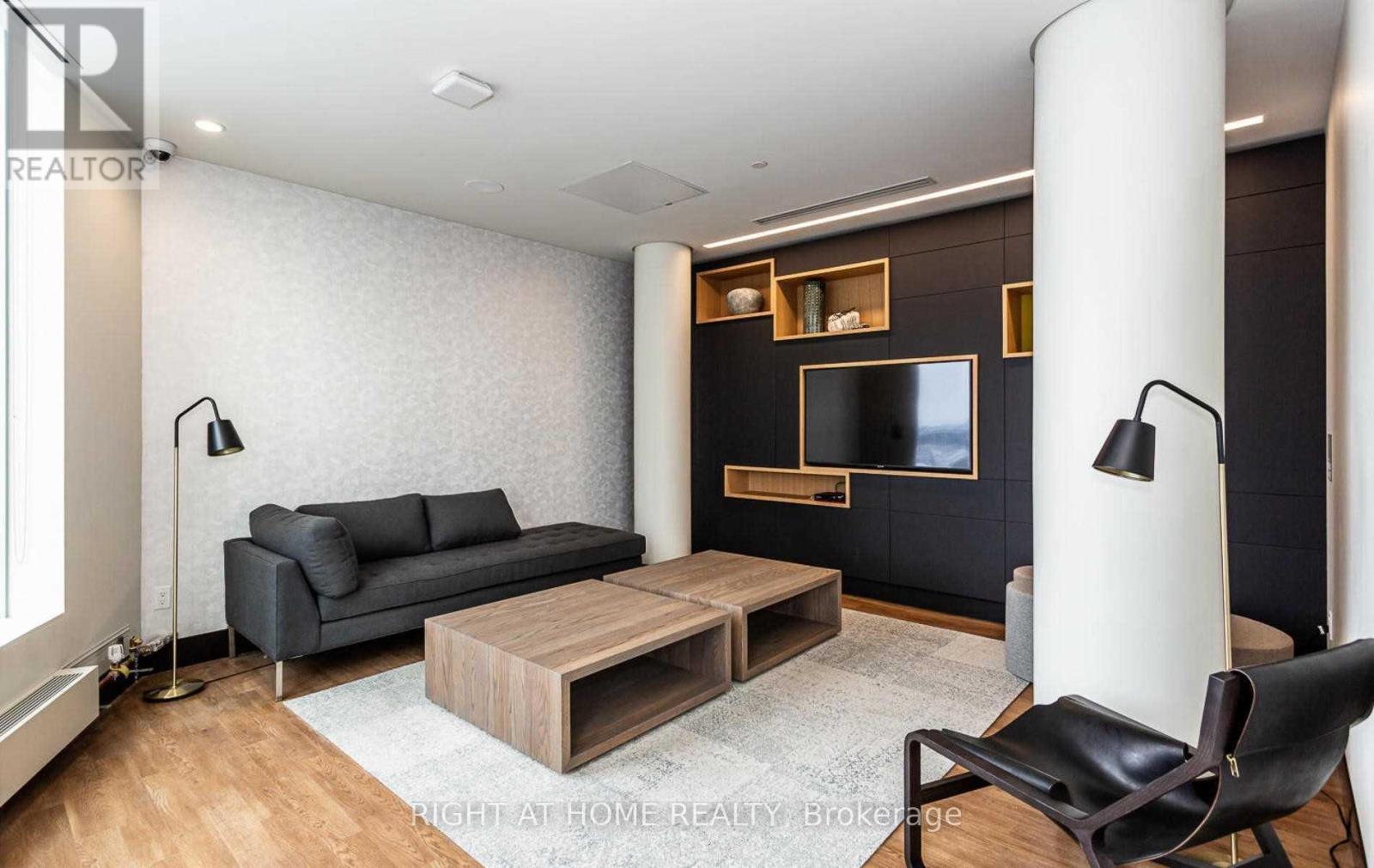 1901 - 2520 Eglinton Avenue W, Mississauga, Ontario  L5M 0Y4 - Photo 6 - W12956250