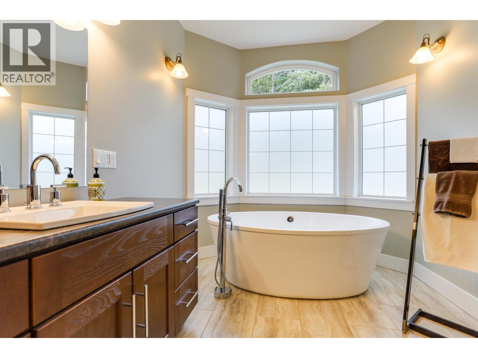 499 Quatsino Boulevard, Kitimat, British Columbia  V8C 0A1 - Photo 26 - R3106719