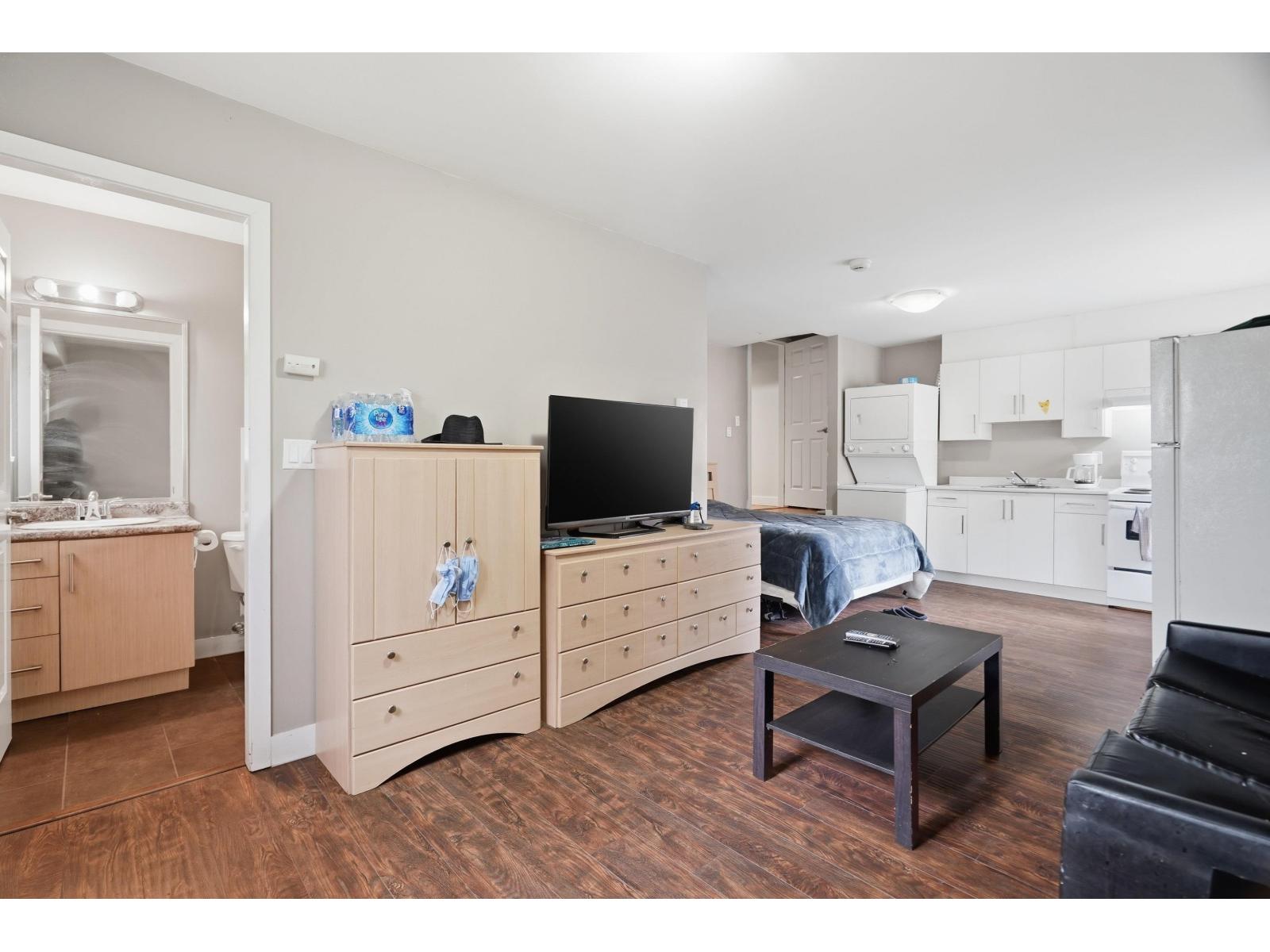 2890 202 Street, Langley, British Columbia  V2Z 2B9 - Photo 27 - R3106614