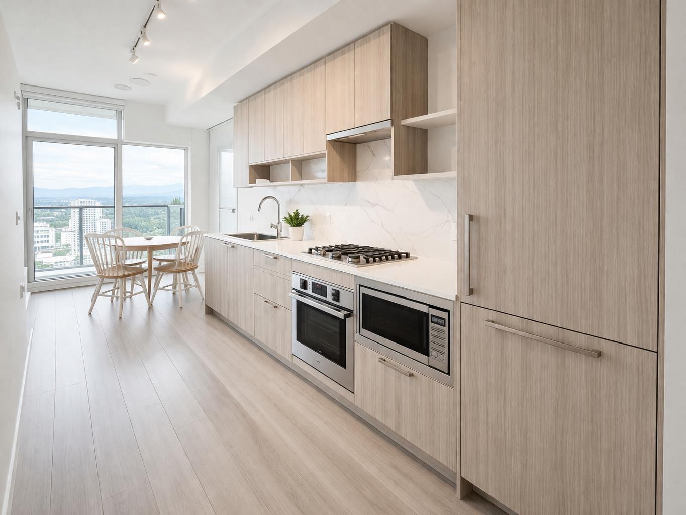 38xx 13350 CENTRAL AVENUE, Surrey, British Columbia