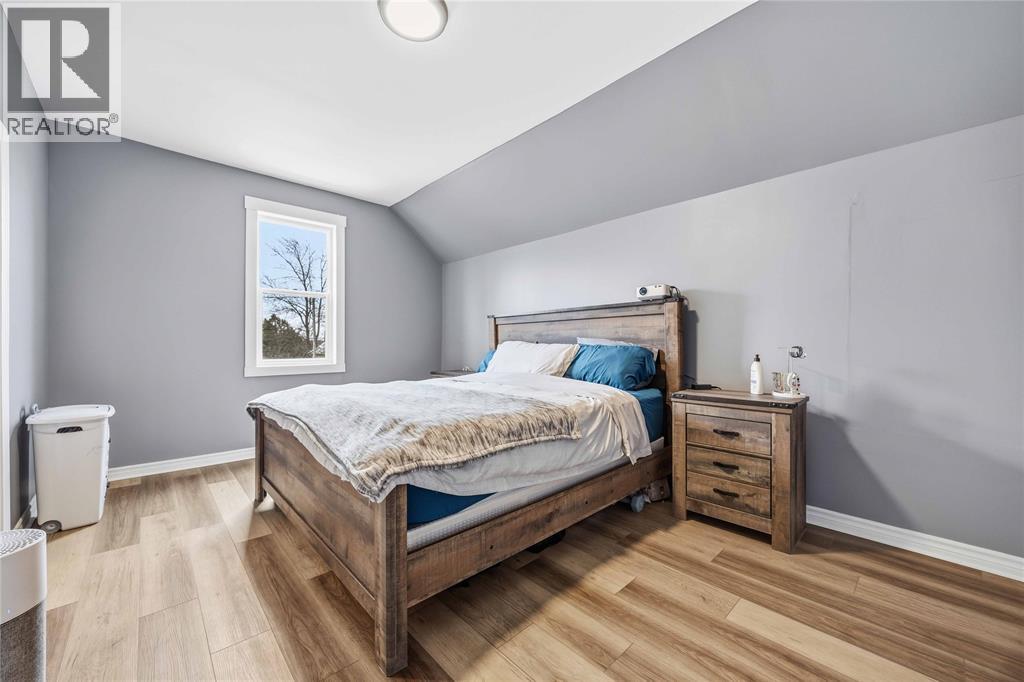 2565 Elizabeth Street, Oil Springs, Ontario  N0N 1P0 - Photo 29 - 26007048