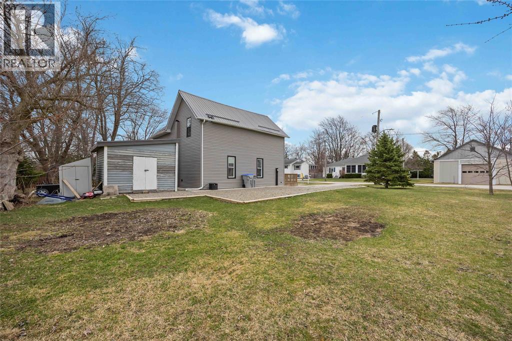 2565 Elizabeth Street, Oil Springs, Ontario  N0N 1P0 - Photo 5 - 26007048