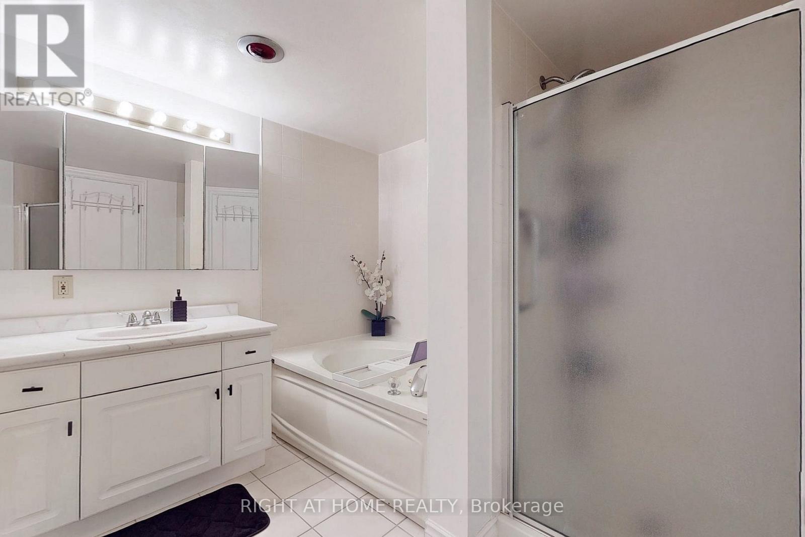 403 - 688 Preston Parkway, Cambridge, Ontario  N3H 5K6 - Photo 13 - X12956246