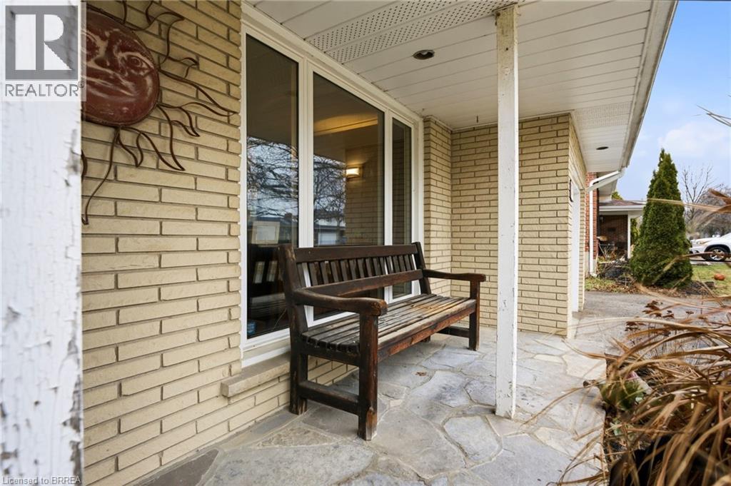 30 Magnolia Street, Brantford, Ontario  N3R 1P8 - Photo 4 - 40816745