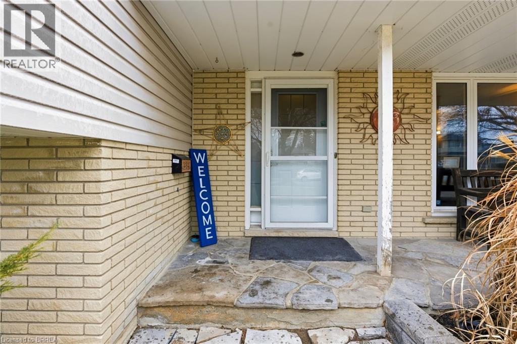 30 Magnolia Street, Brantford, Ontario  N3R 1P8 - Photo 5 - 40816745