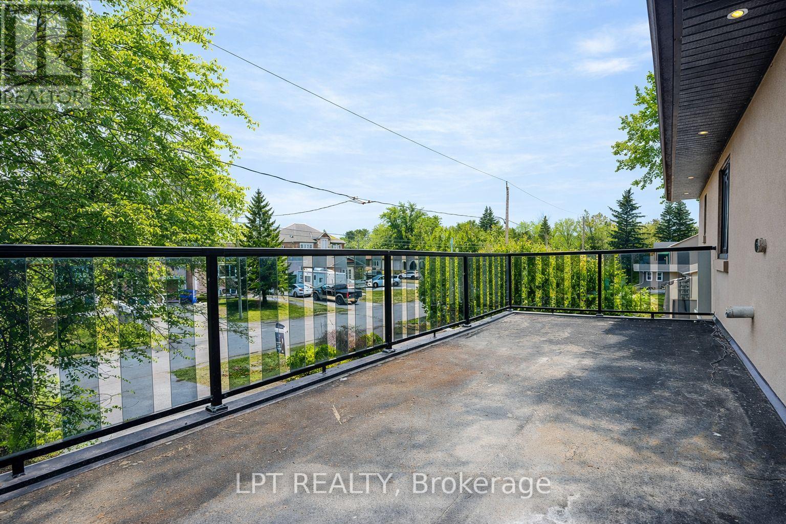 194 South Channel Drive, Georgina, Ontario  L4P 2N3 - Photo 47 - N12938166