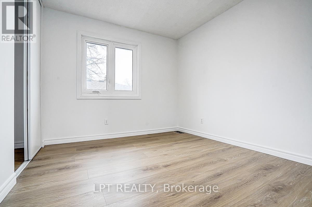 194 South Channel Drive, Georgina, Ontario  L4P 2N3 - Photo 46 - N12938166