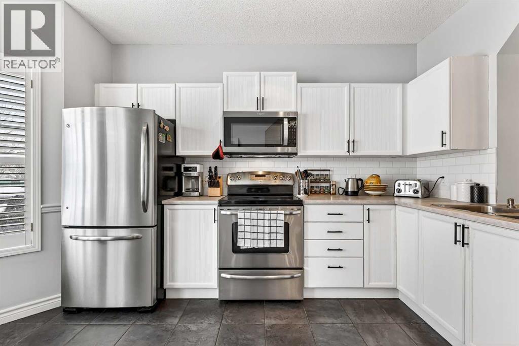 10796 Hidden Valley Drive NW, Calgary, Alberta  T3A 5H6 - Photo 18 - A2297888