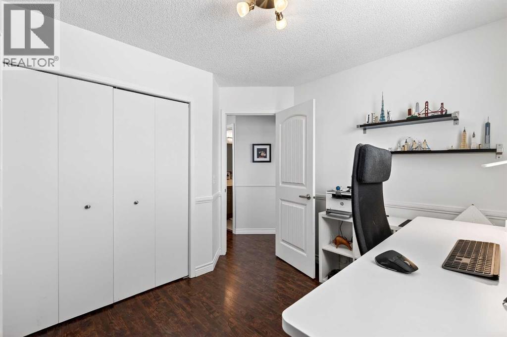 10796 Hidden Valley Drive NW, Calgary, Alberta  T3A 5H6 - Photo 38 - A2297888